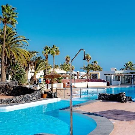 Apartamento Taisa Playa Roca Costa Teguise Buitenkant foto