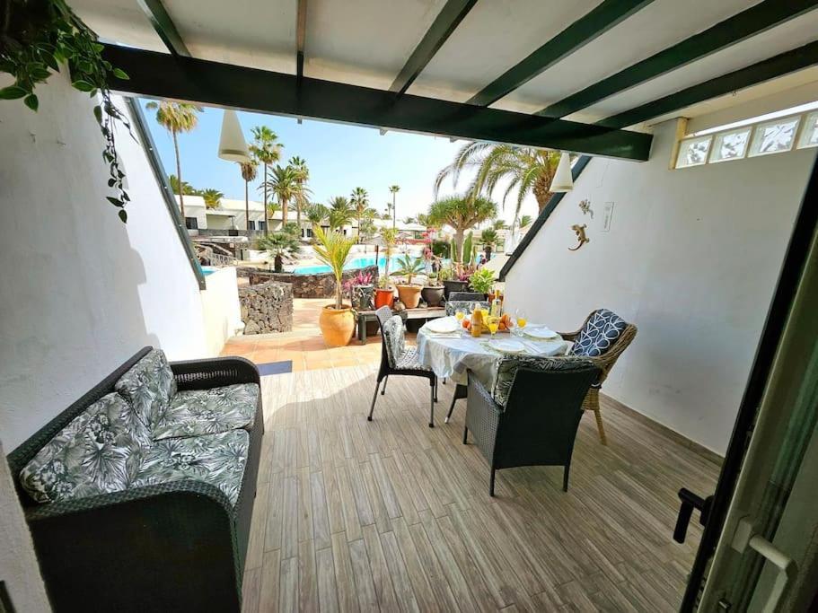 Apartamento Taisa Playa Roca Costa Teguise Buitenkant foto