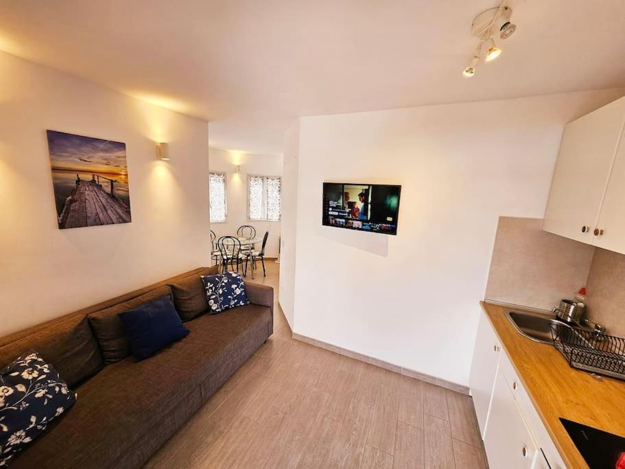 Apartamento Taisa Playa Roca Costa Teguise Buitenkant foto